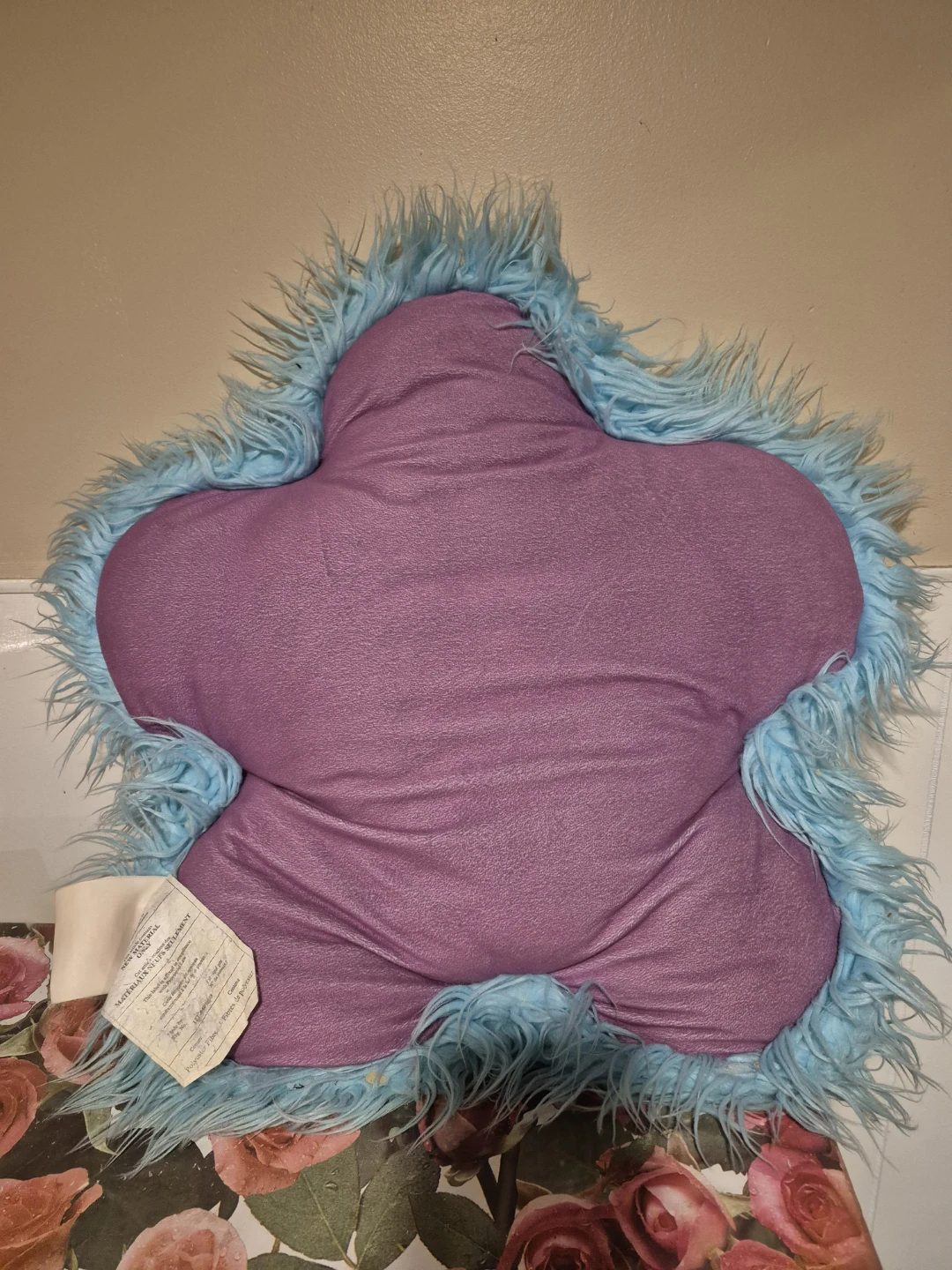 Disney Frozen star-shaped cushion, great shape - photo 2