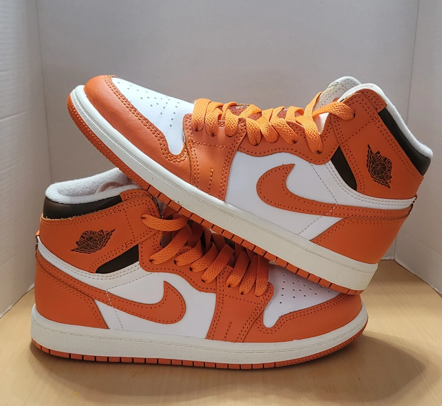 Nike Air Jordan 1 Retro High Orange Sneakers Youth 3Y - photo 2