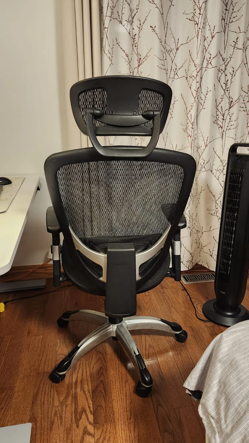 Black Mesh Ergonomic Office Chair - photo 2