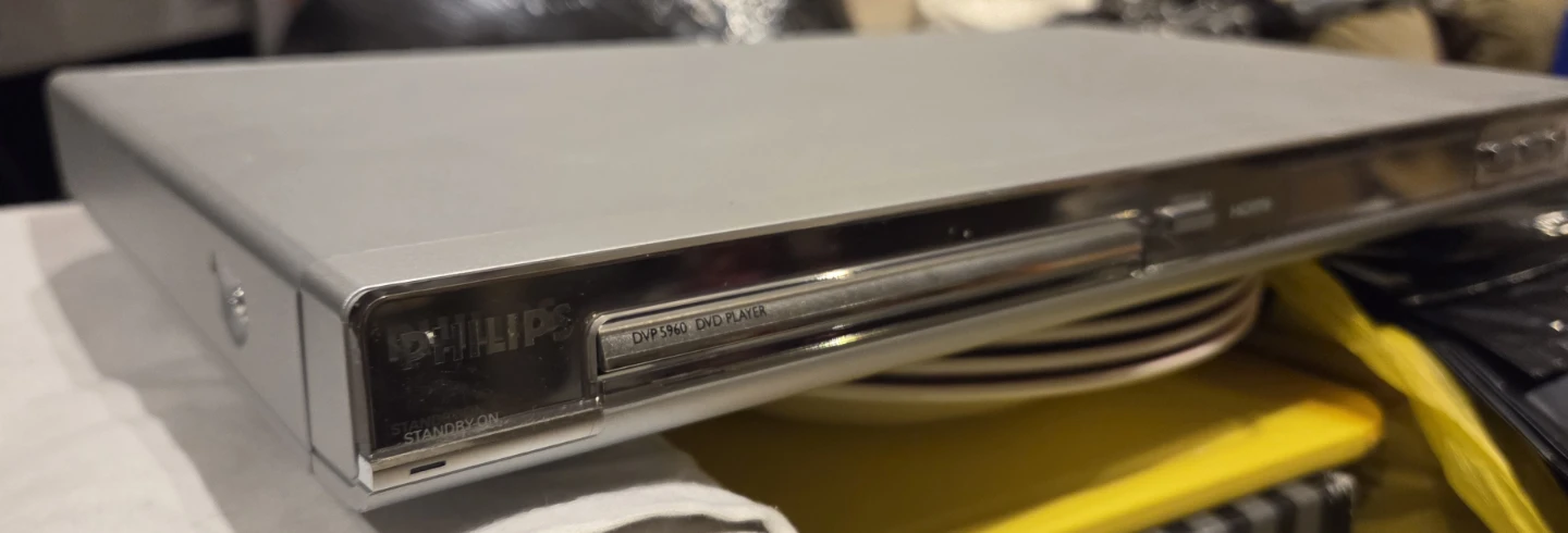 Philips DVP5960 DVD Player - photo 3