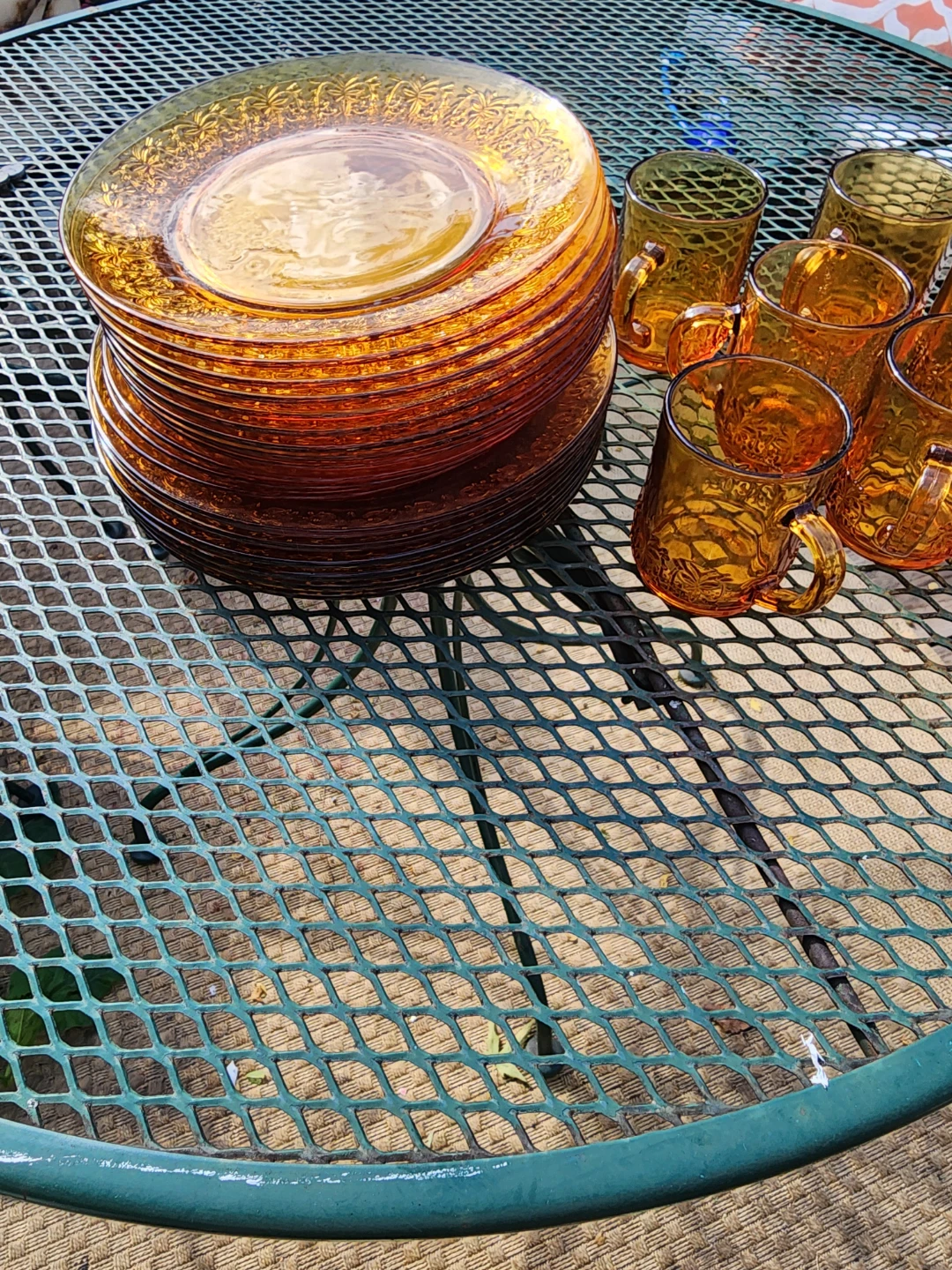 Amber Glass Plates , Mugs Set 6 bigs and 12 medium  p 6 cups
