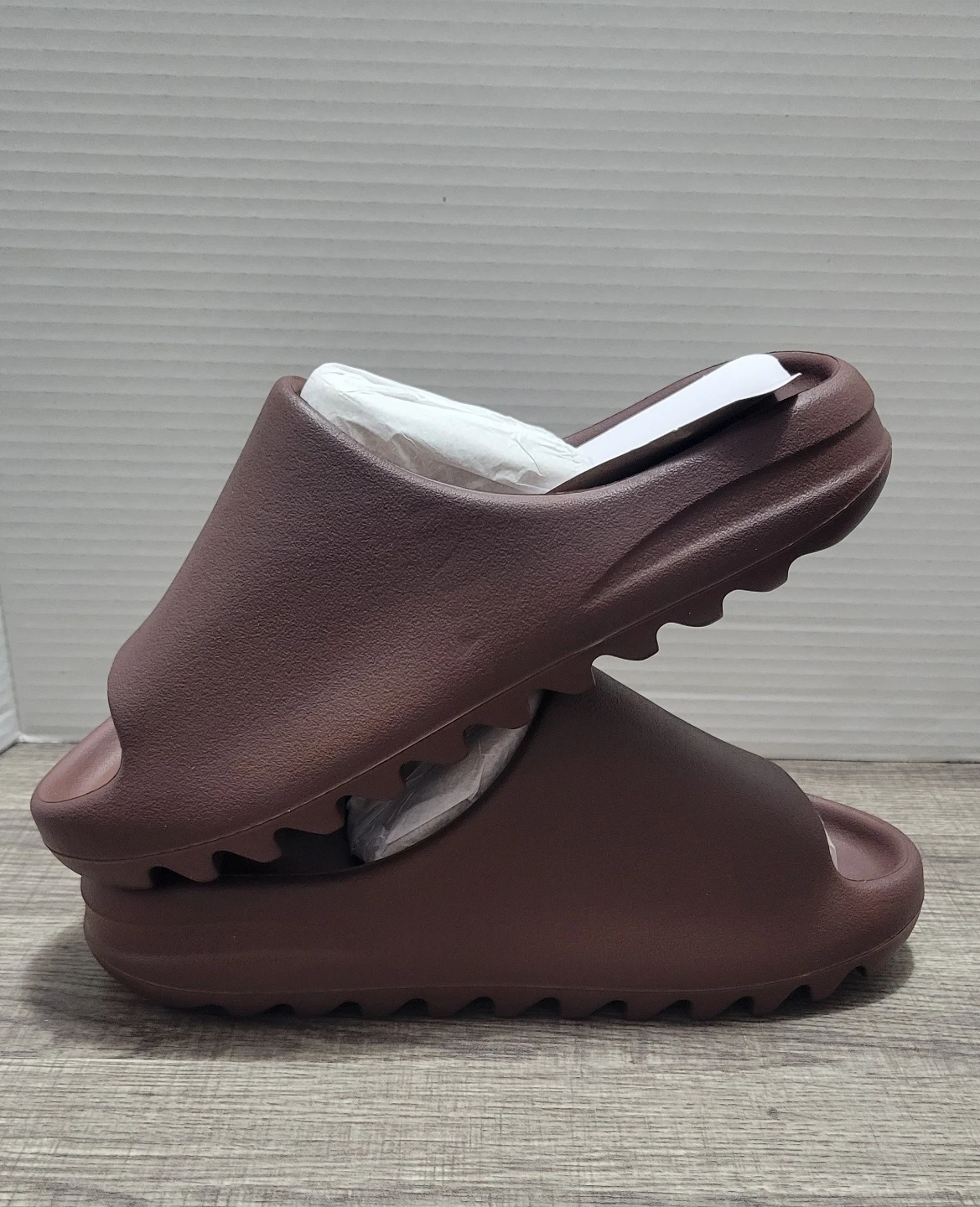 Adidas Yeezy Slide Brown size 9 New - photo 2