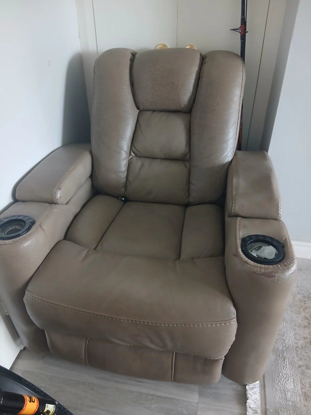 Brown Leather Recliner with Cup Holders