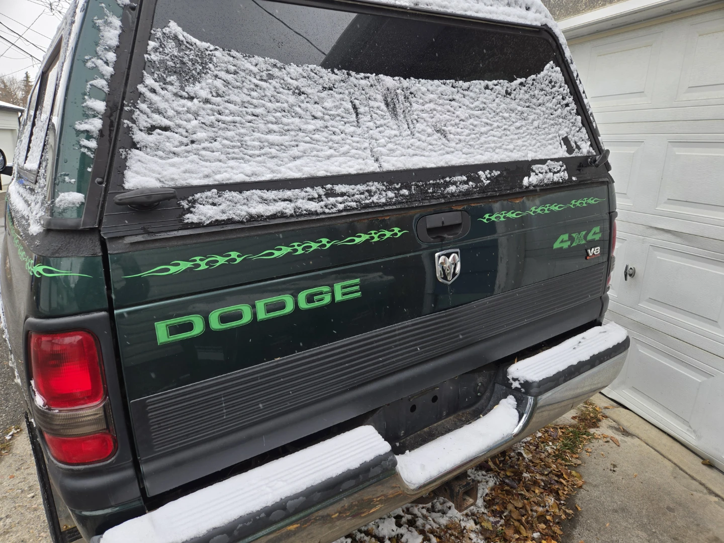Dodge ram 1500 2000 5.2