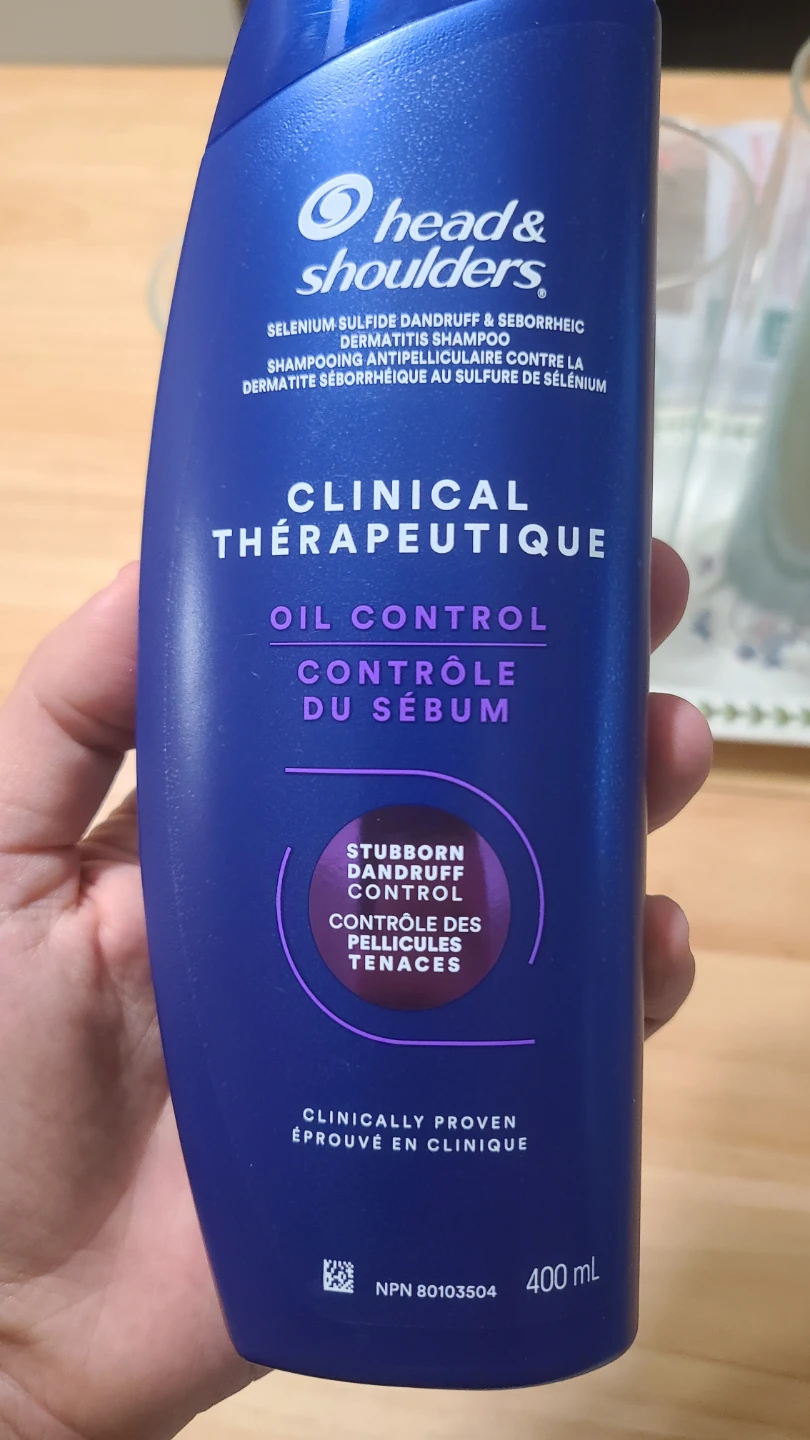 Head & Shoulders Clinical Oil Control Shampoo (new)