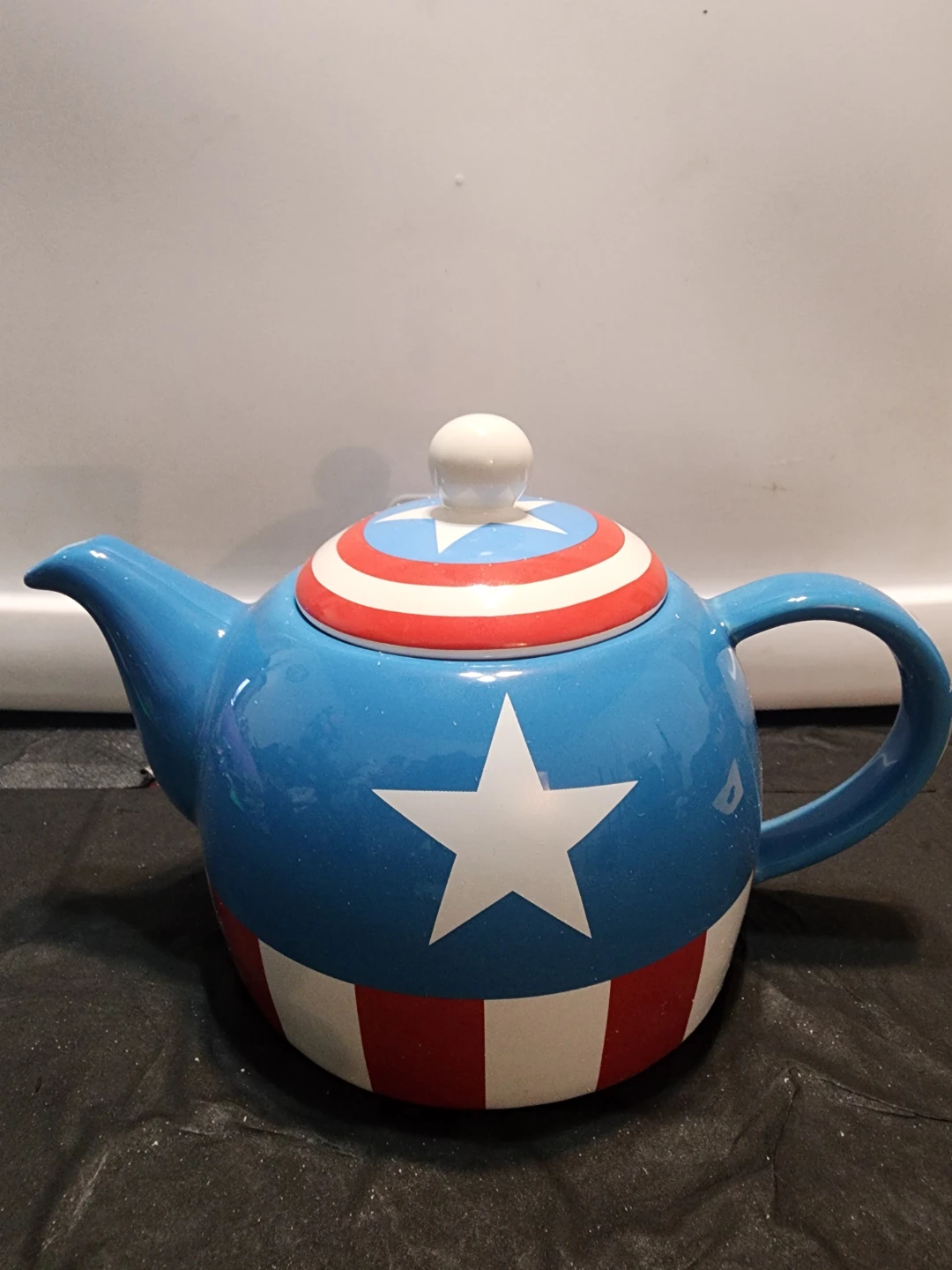 Marvel Avengers Captain America Ceramic Teapot - photo 4