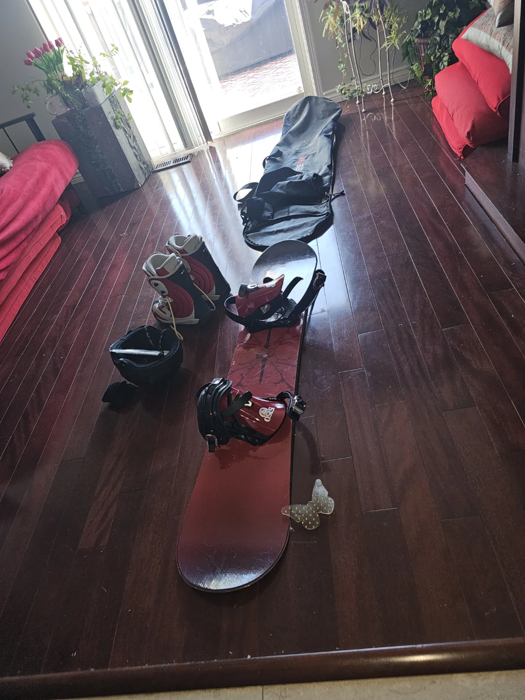 SOLOMON snow board, Solomon boots, bindings helmet, bag