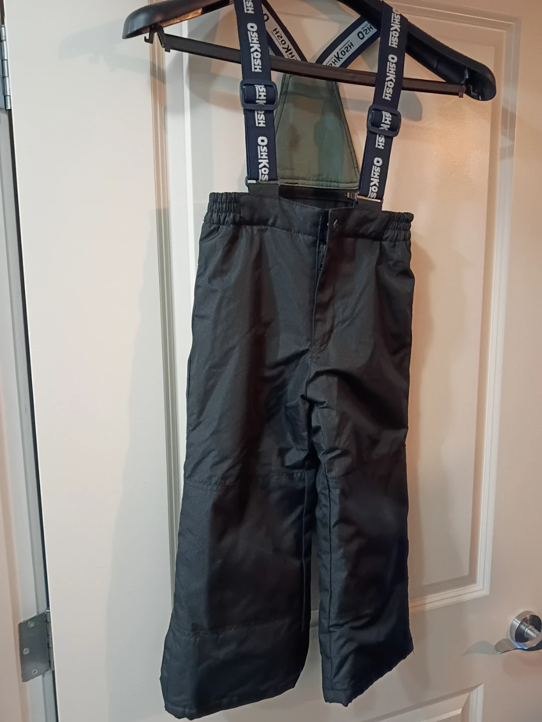 OshKosh B'gosh Black Snow Pants Size 5