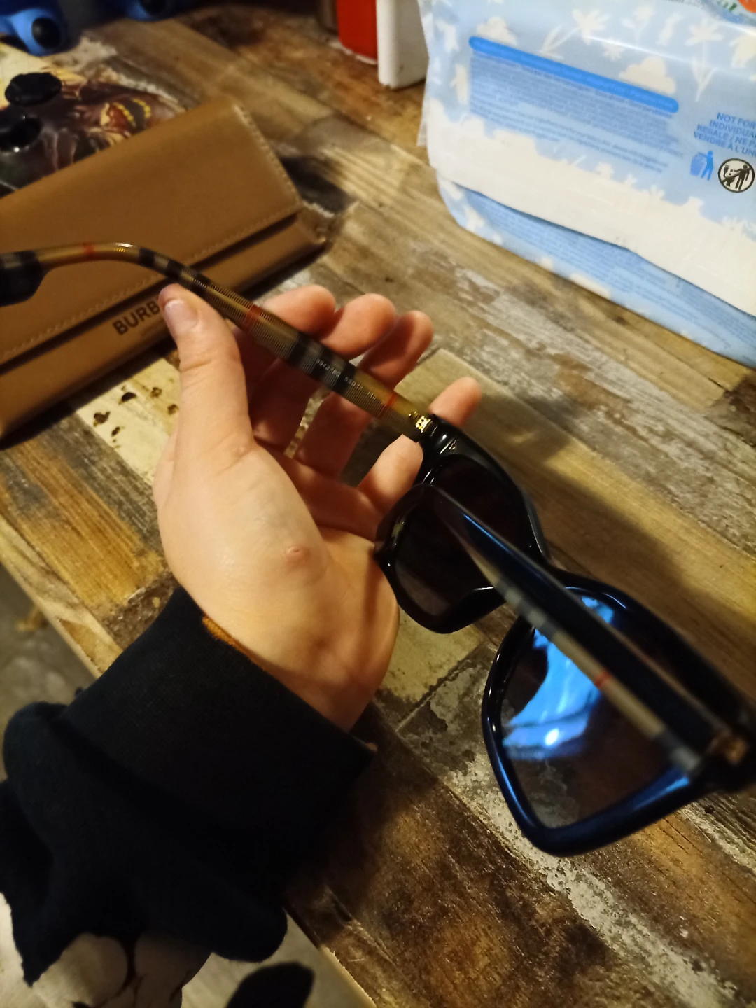 Burberry Sunglasses with Case - photo 2