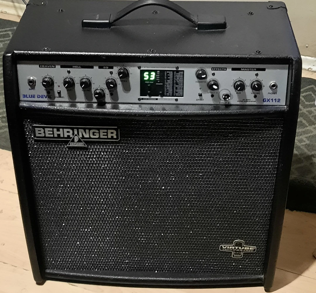 BEHRINGER "BlueDevil"GUITAR AMPLIFIER