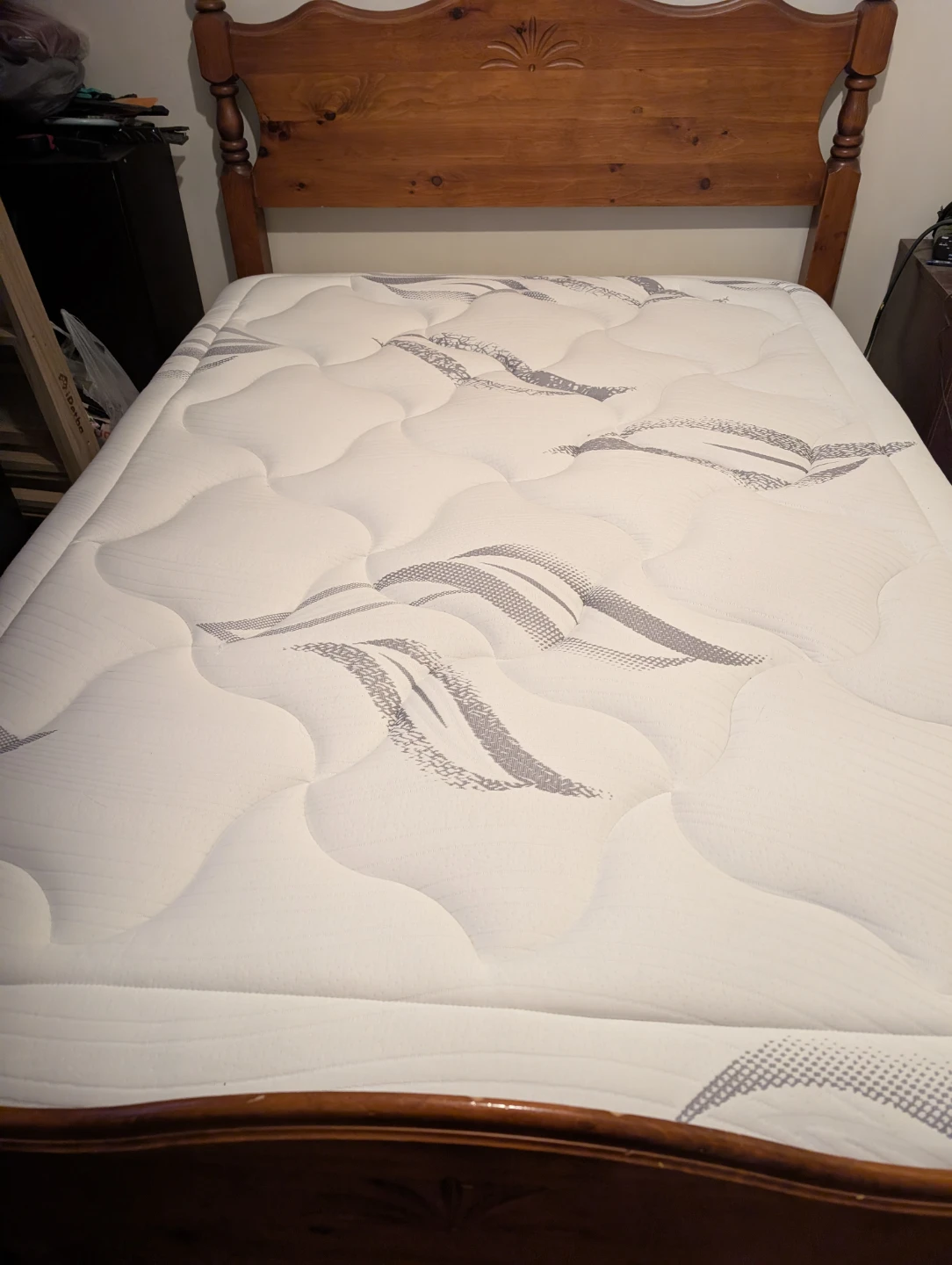 Solid Wood Full Bed Frame and mattress - photo 2