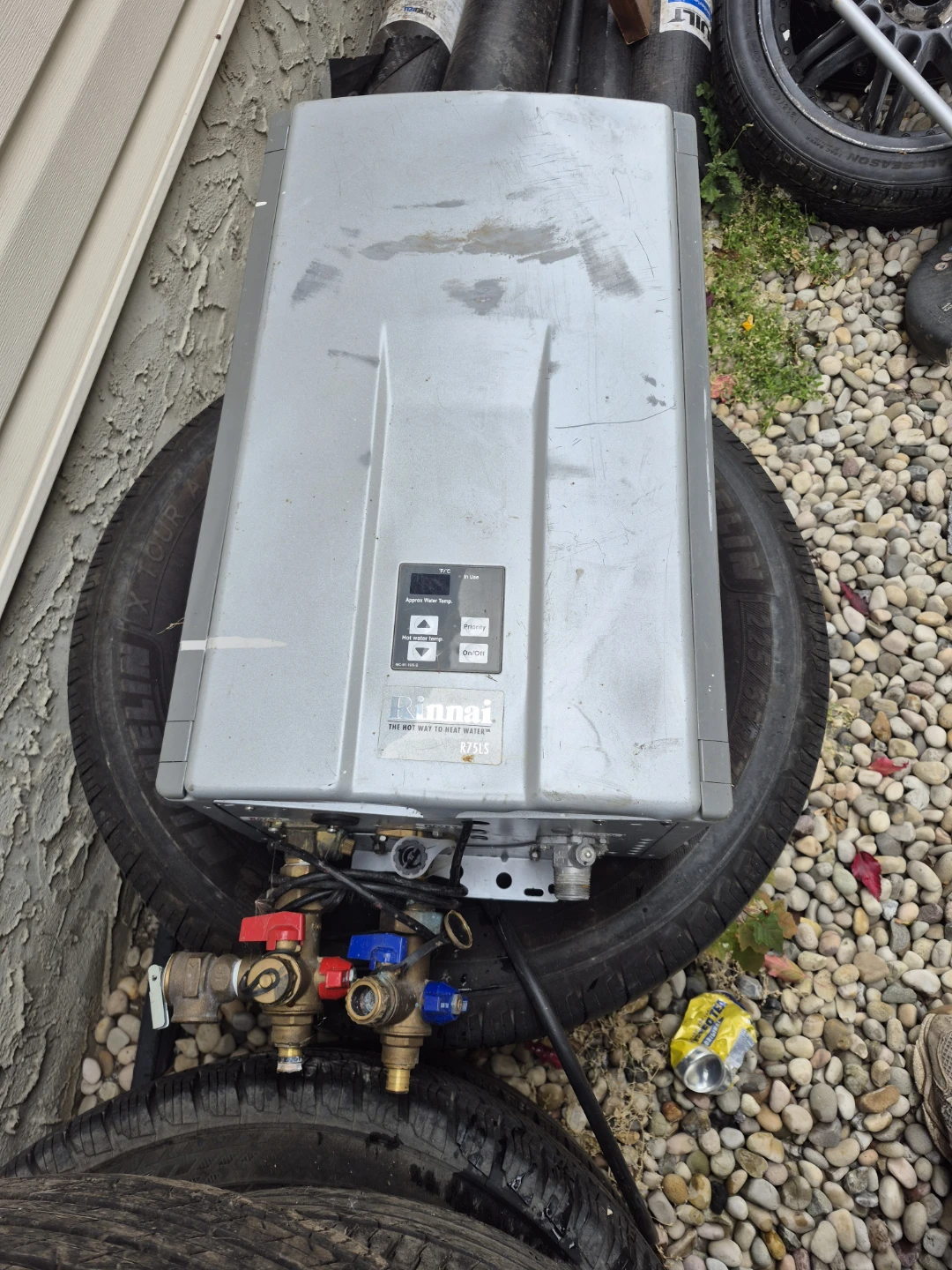 Rinnai R75LS Tankless Natural Gas Water Heater - photo 2