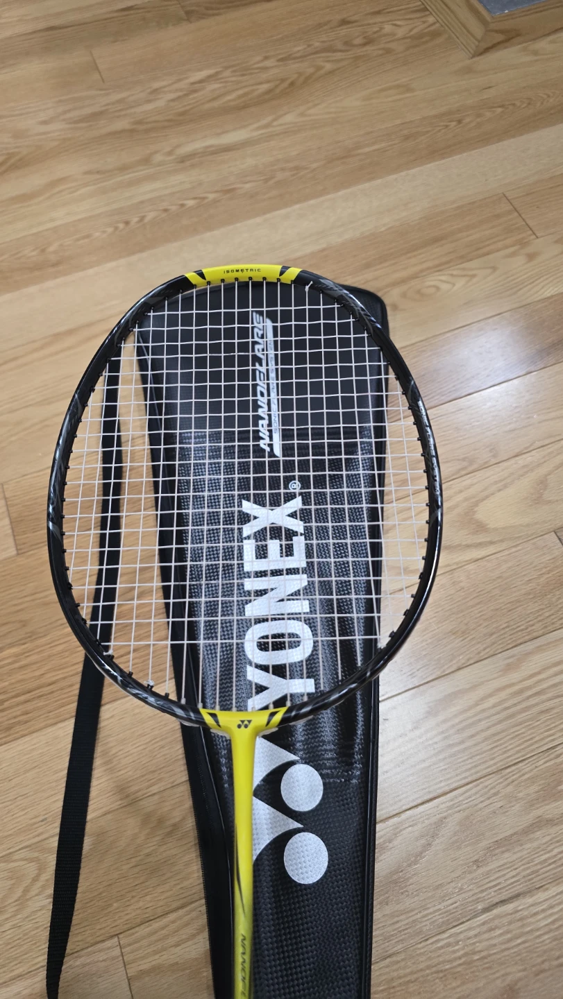 Yonex Nanoflare 1000 Z Badminton Racket - photo 2