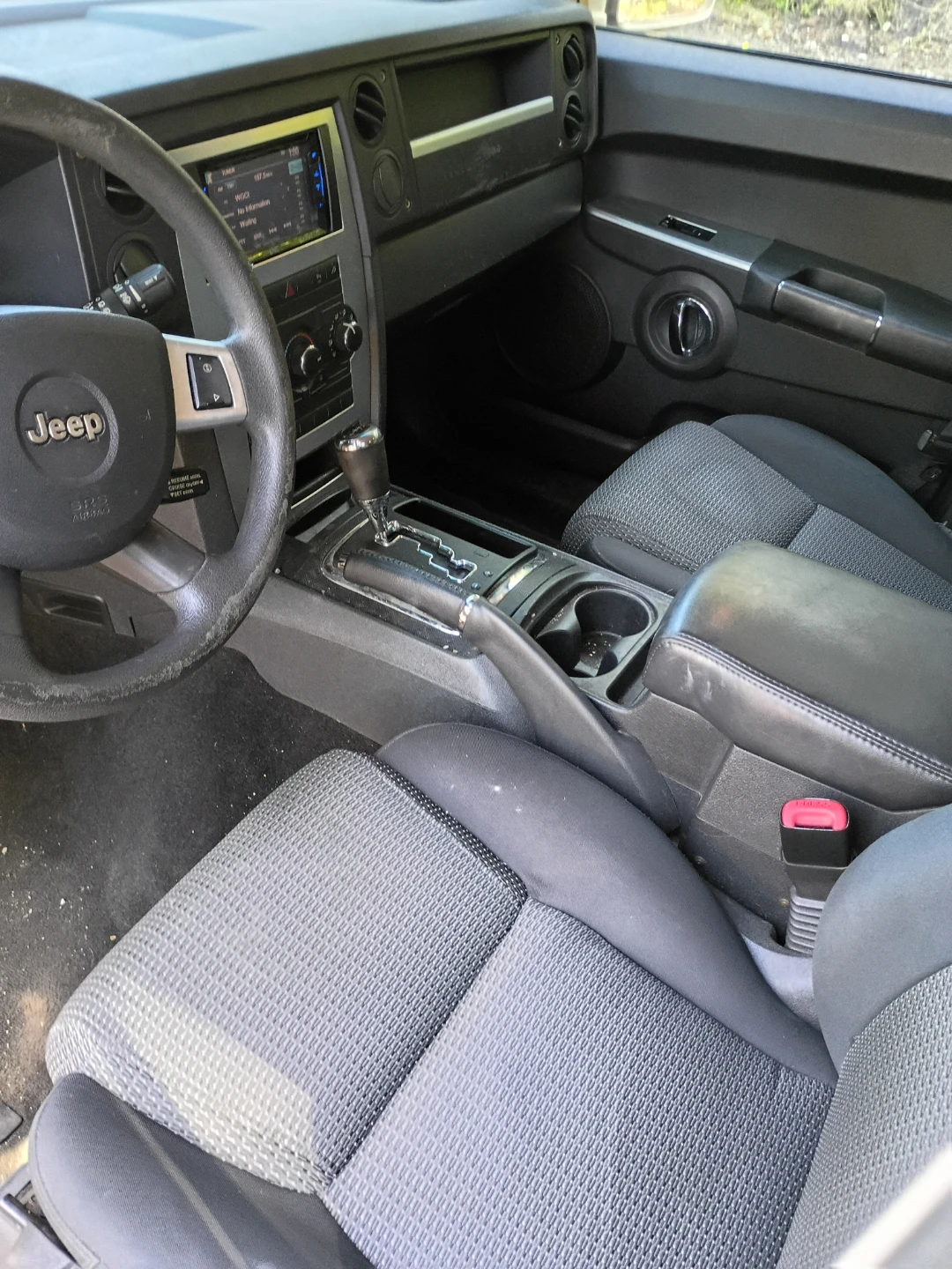 Jeep commander - photo 3