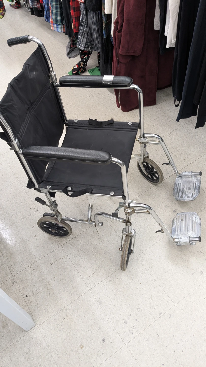 Wheel Chair Foldable. - photo 2