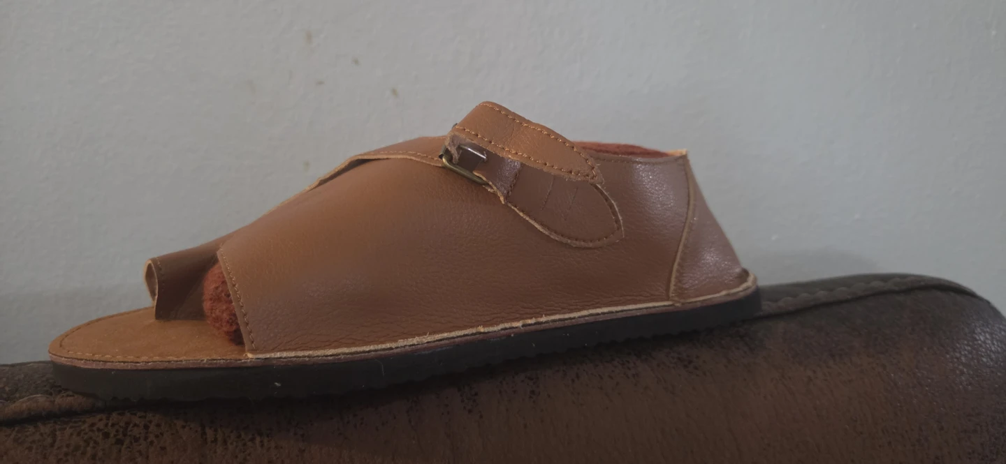 Tan Leather Toe-Ring Sandals - photo 3