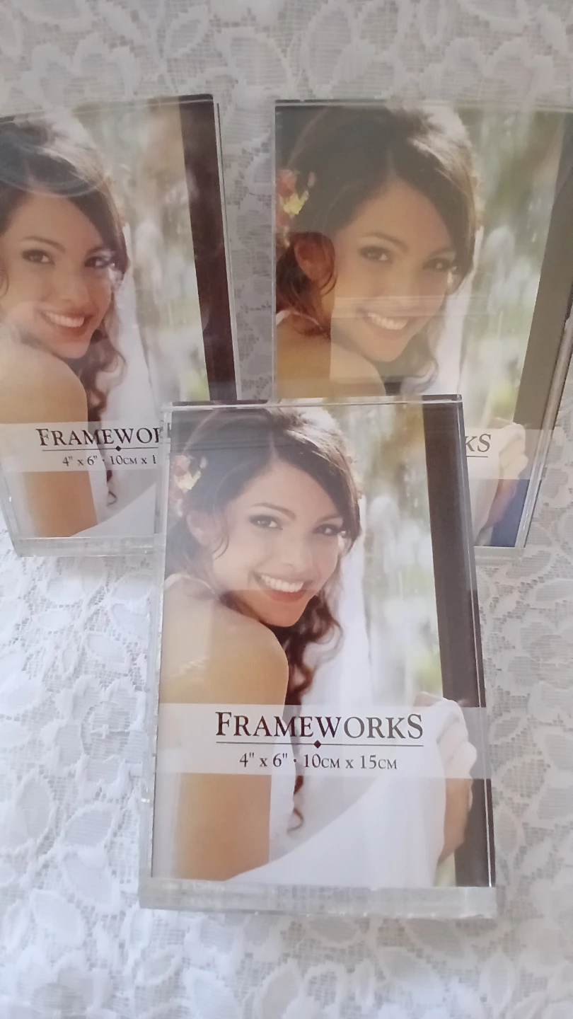 3 thick clear plexiglass photo frames for $5.00
