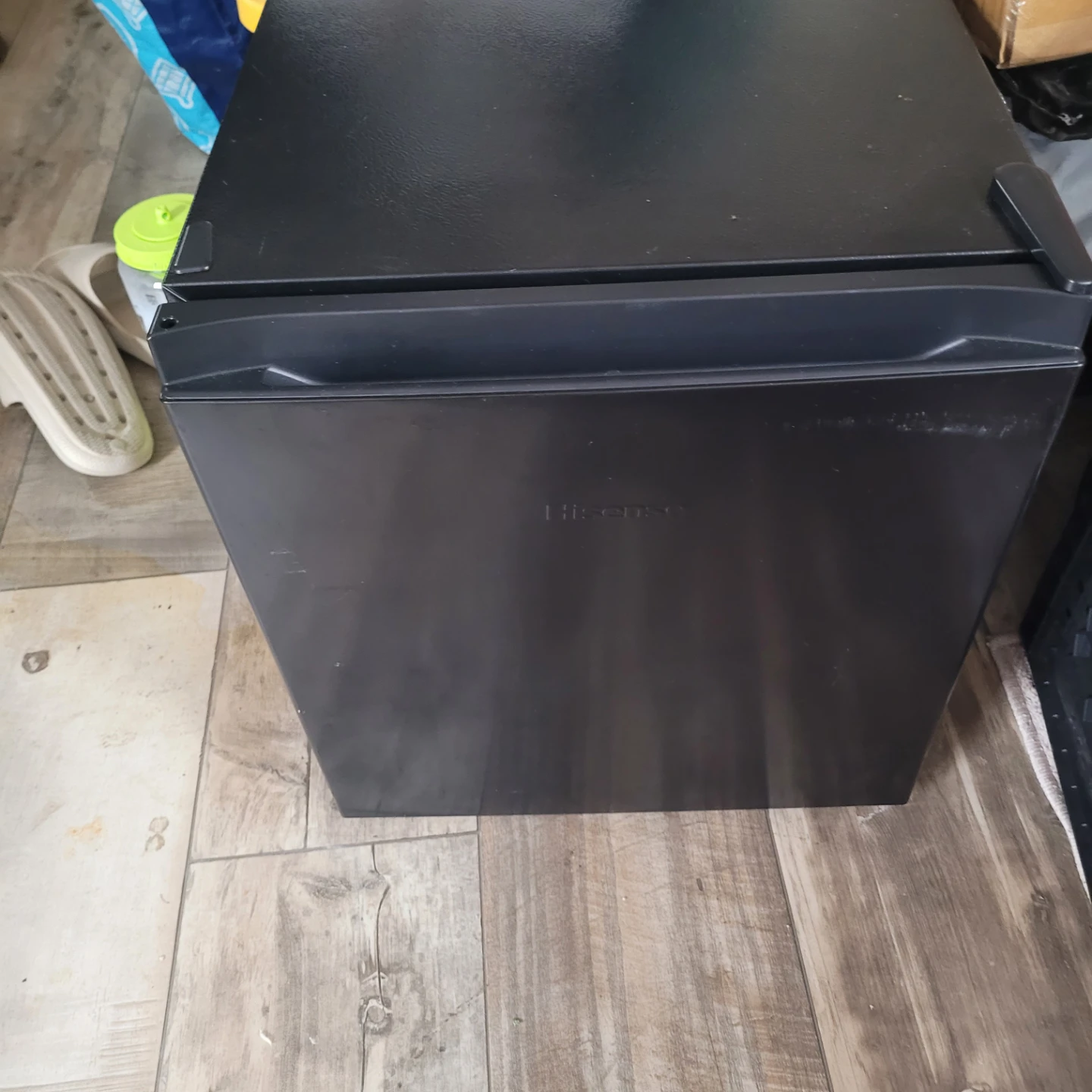 Hisense Compact Mini Refrigerator