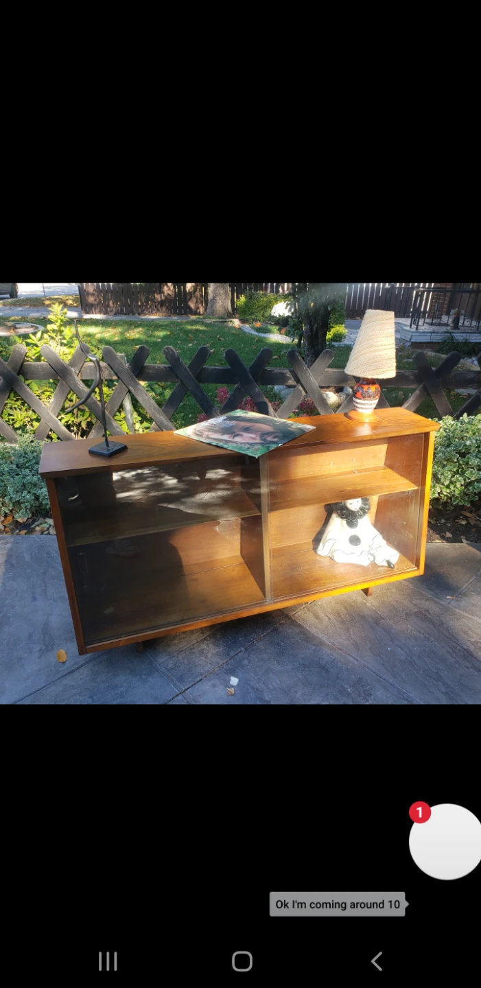 Mid-century modern sliding glass door display cabinet - photo 2
