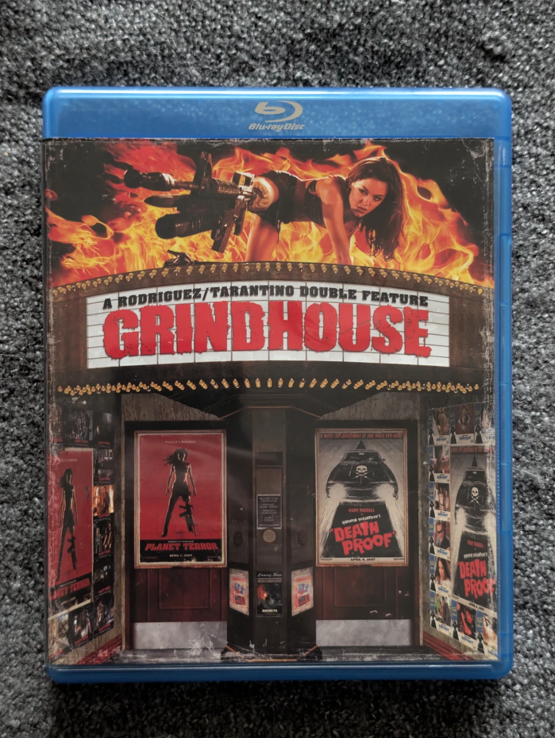 Grindhouse 2-Disc Blu-ray Collector's Edition - photo 4
