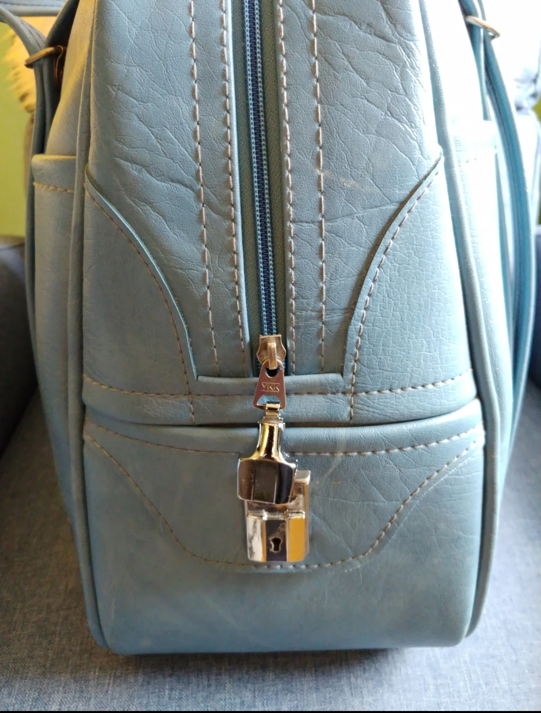 Vintage Dionite Carry-On Luggage Bag - photo 3