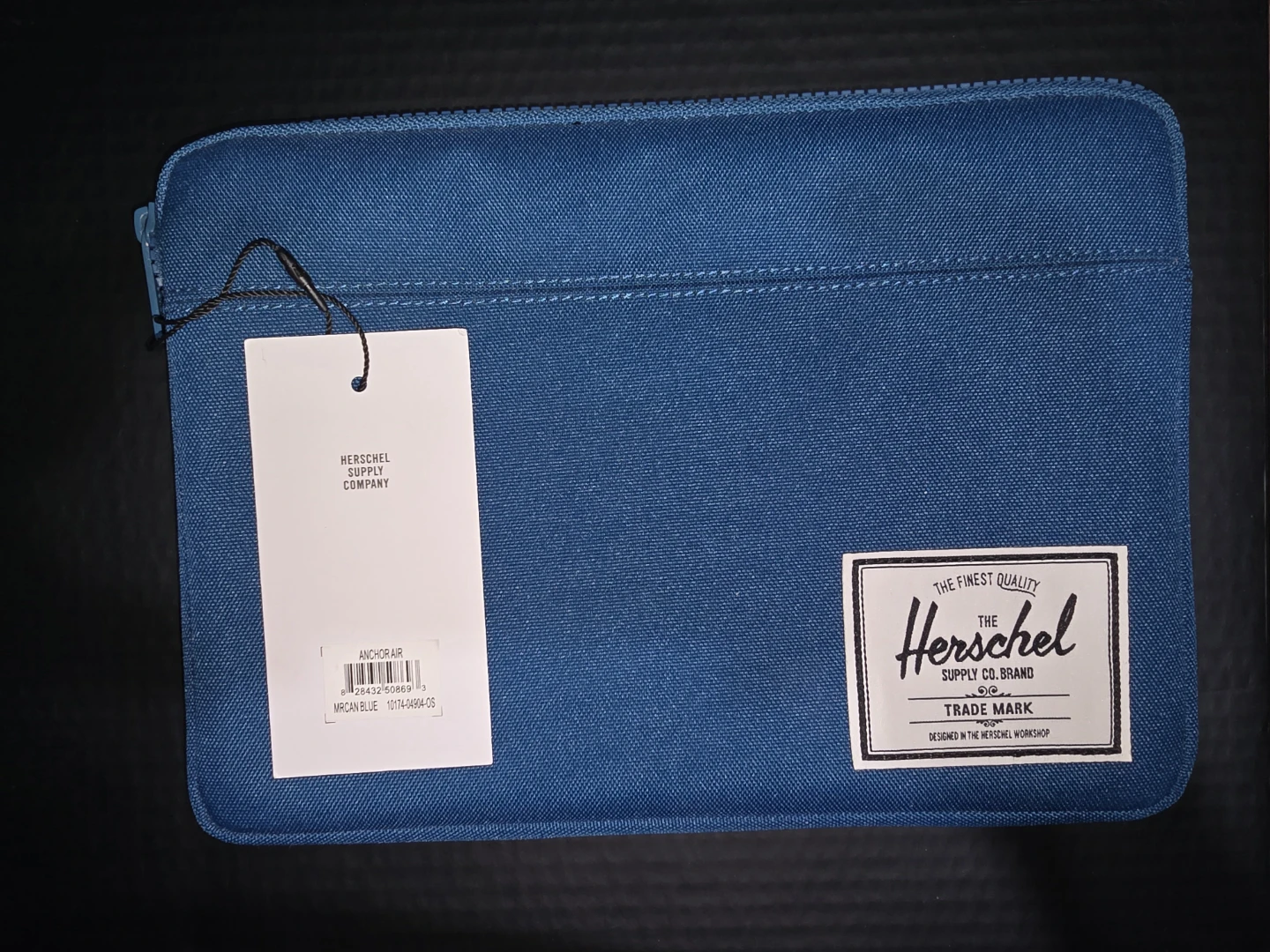 Herschel Supply Co. Anchor Sleeve - photo 3