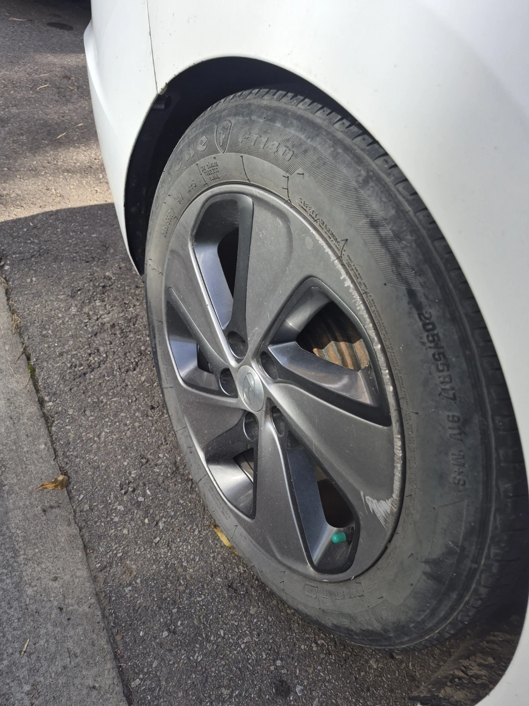 Firestone Tire & Rim 205/55R17