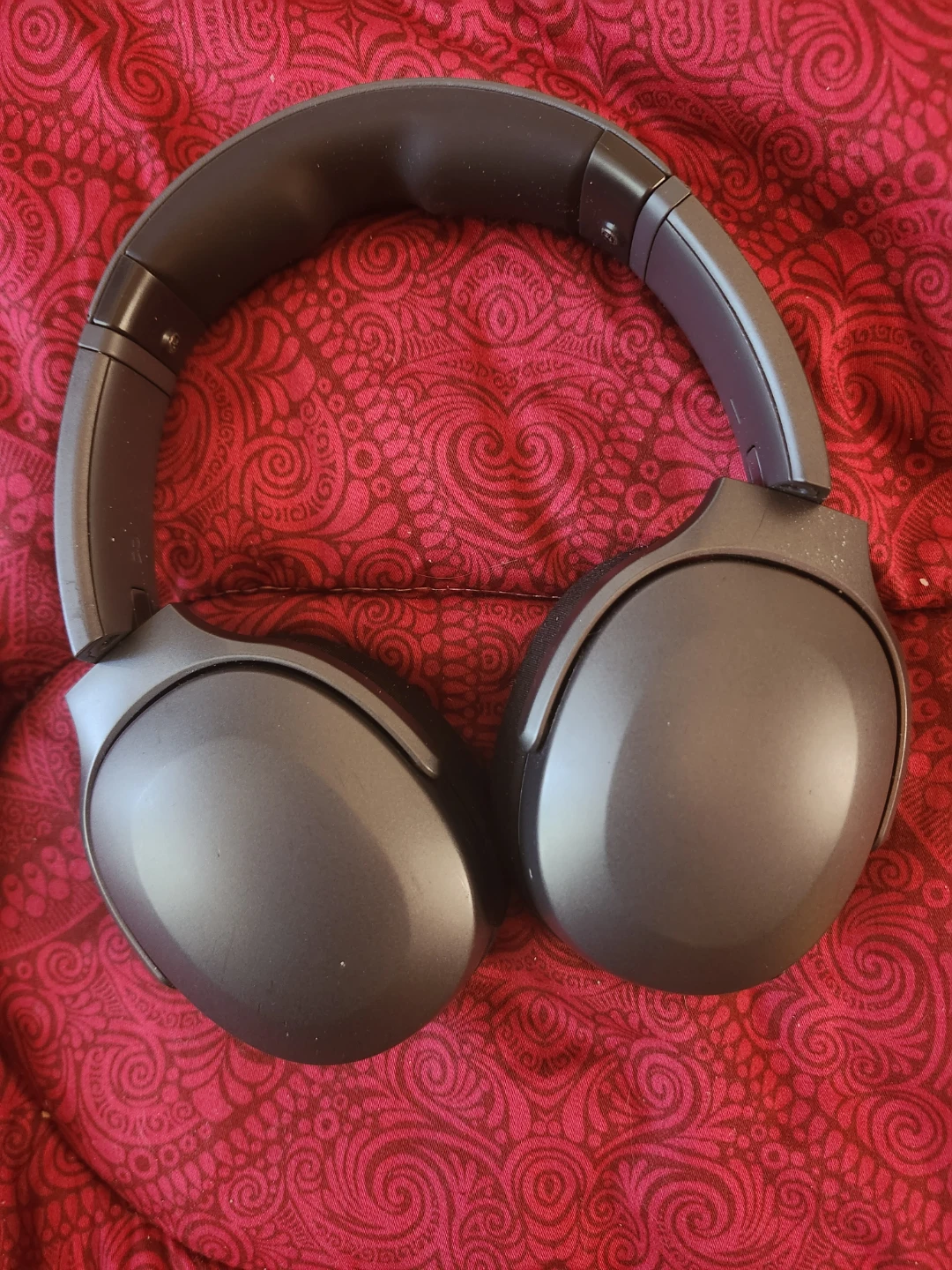 Skullcandy wireless headphones