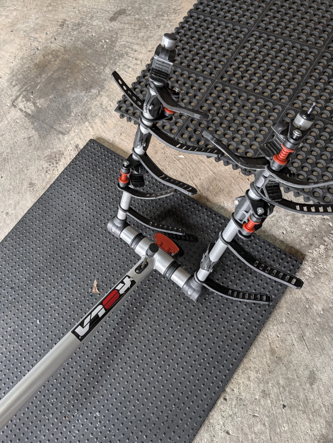 Rola Hitch-Mounted 4-Bike Rack - photo 2