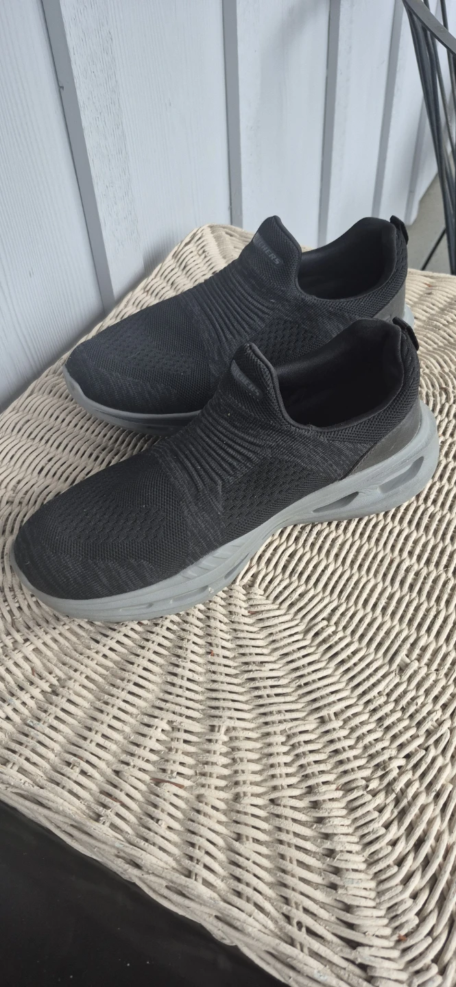 Skechers Slip-On Shoes Size 10.5