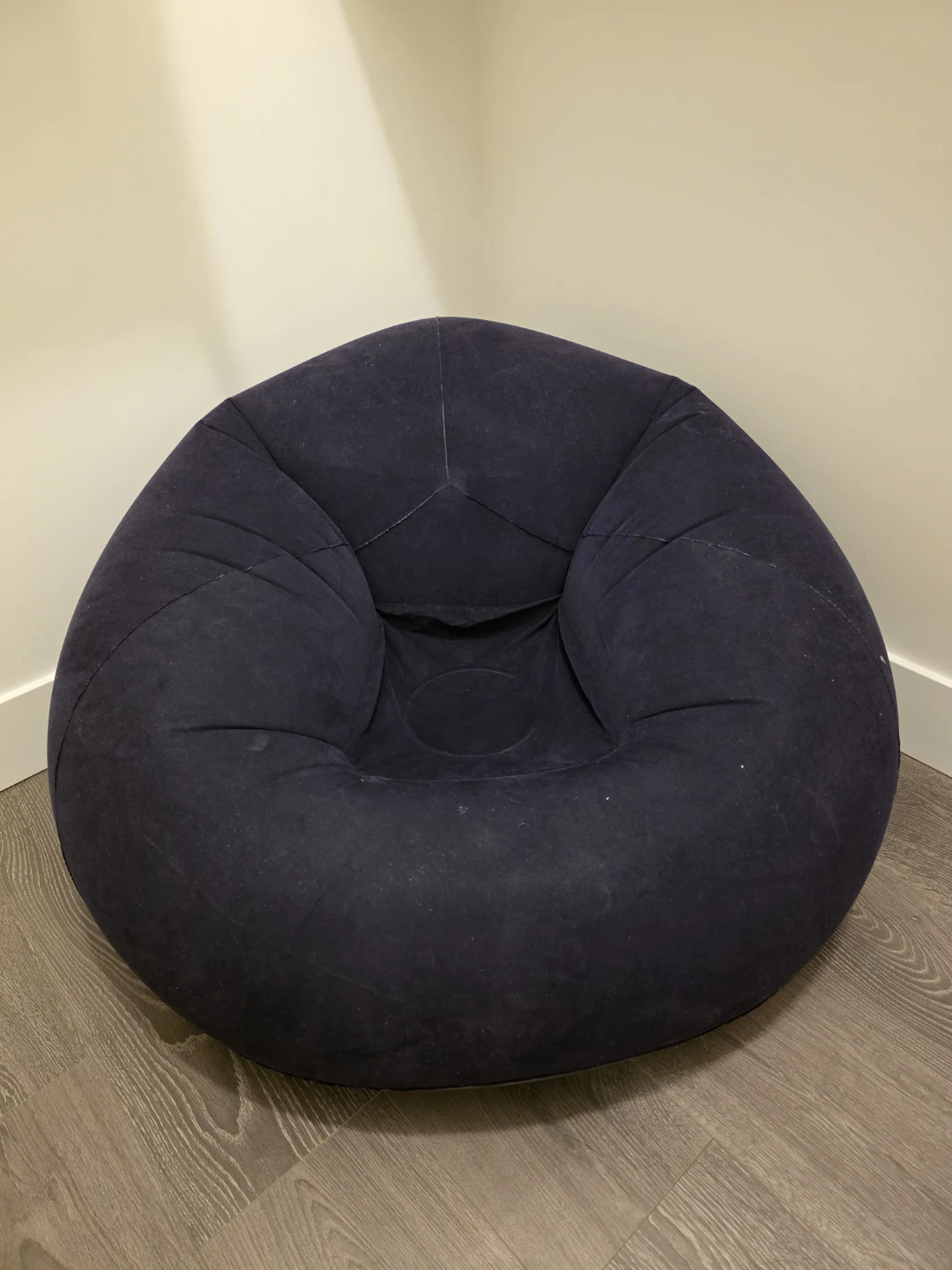 Inflatable sofa with Pump