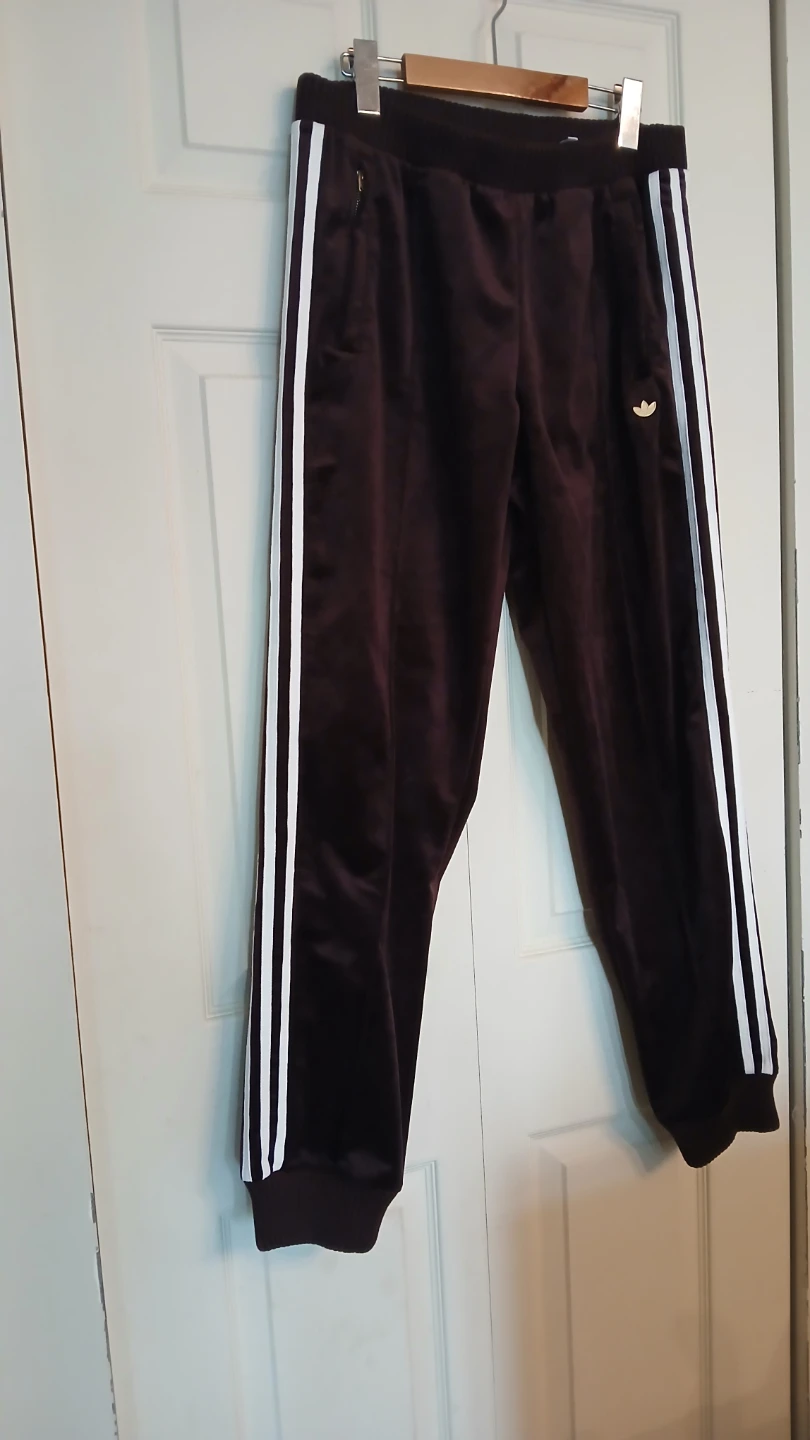 adidas Originals Premium Brushed Velvet Track Pants, size M - photo 3