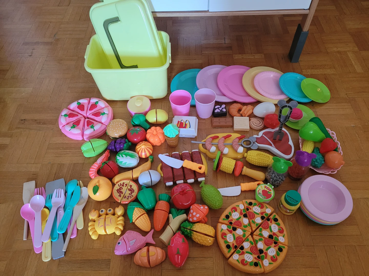 Play Kitchen from IKEA + accessories - photo 2