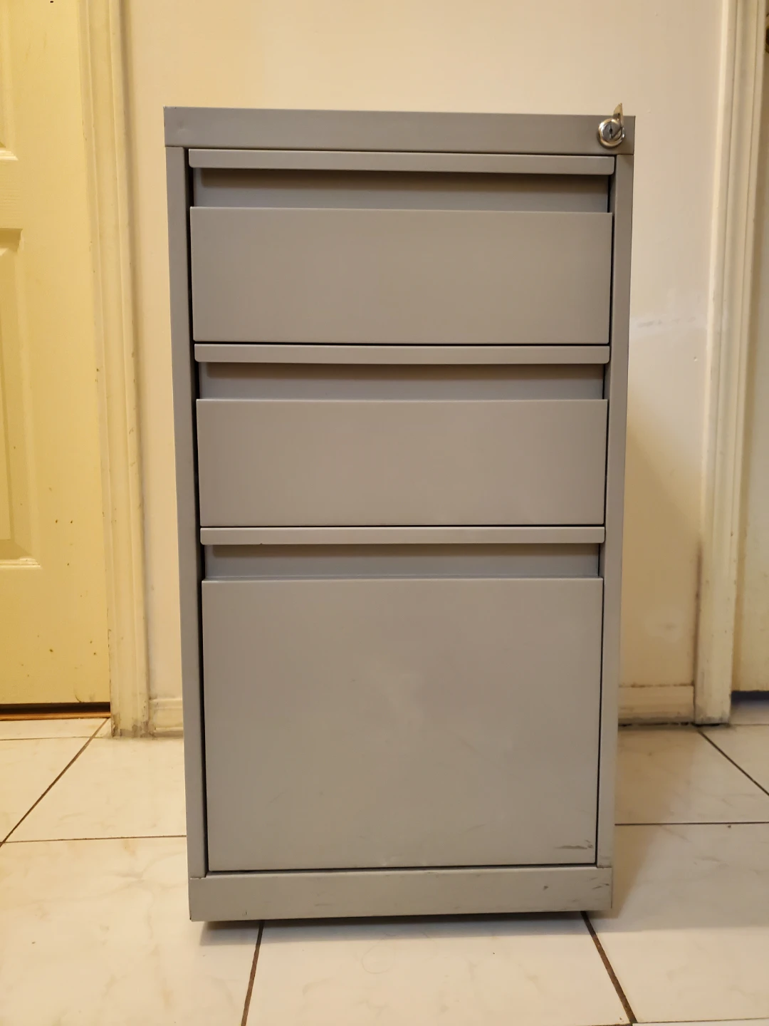 3-Drawer Metal Filing Cabinet