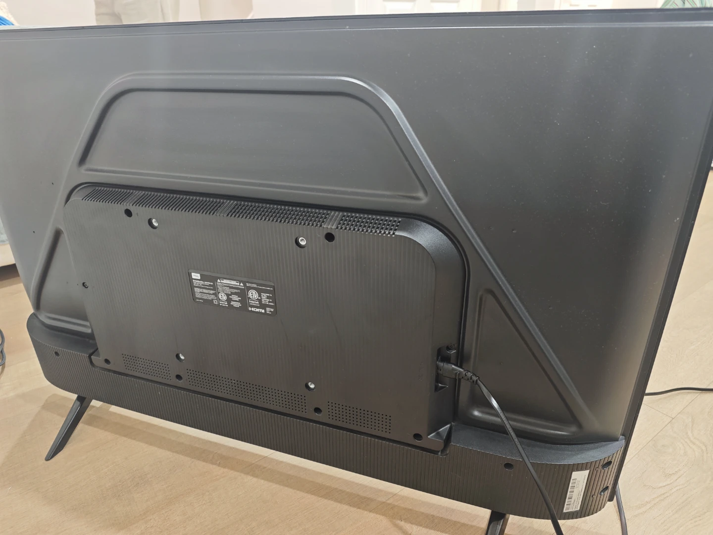 Like new TCL 43-inch 4K UHD Smart Google TV 43S446-CA - photo 4