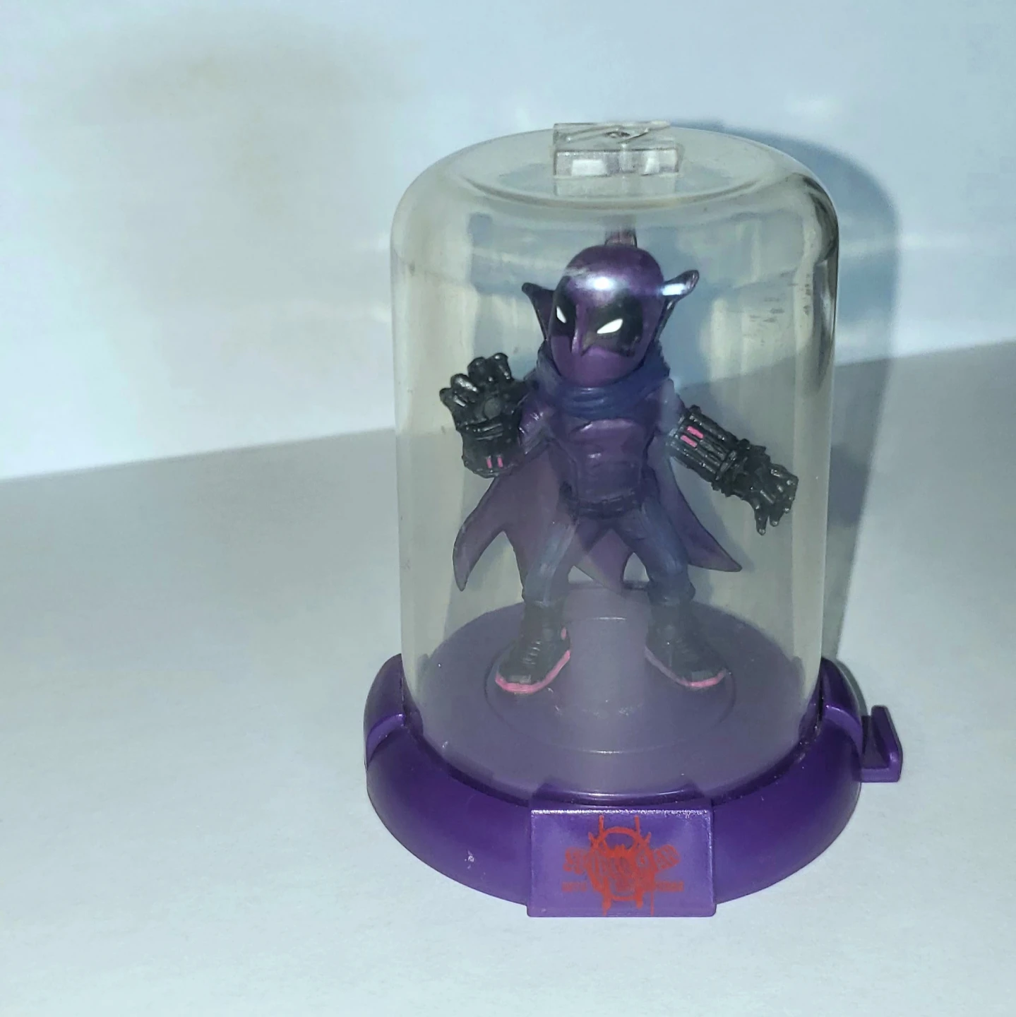 Marvel’s Spiderman: Into the Spiderverse 4 Collectible DOMEZ - photo 4