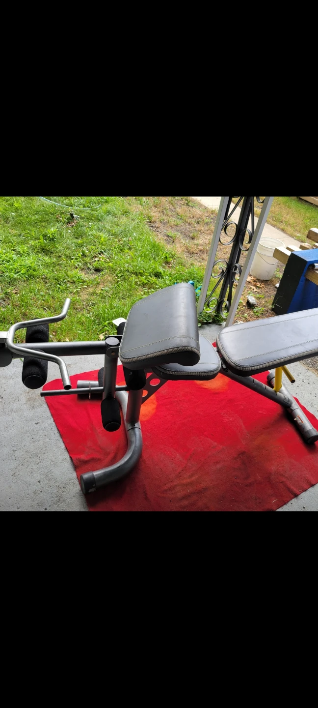 GOLD'S GYM  ADJUSTABLE BENCH - photo 3