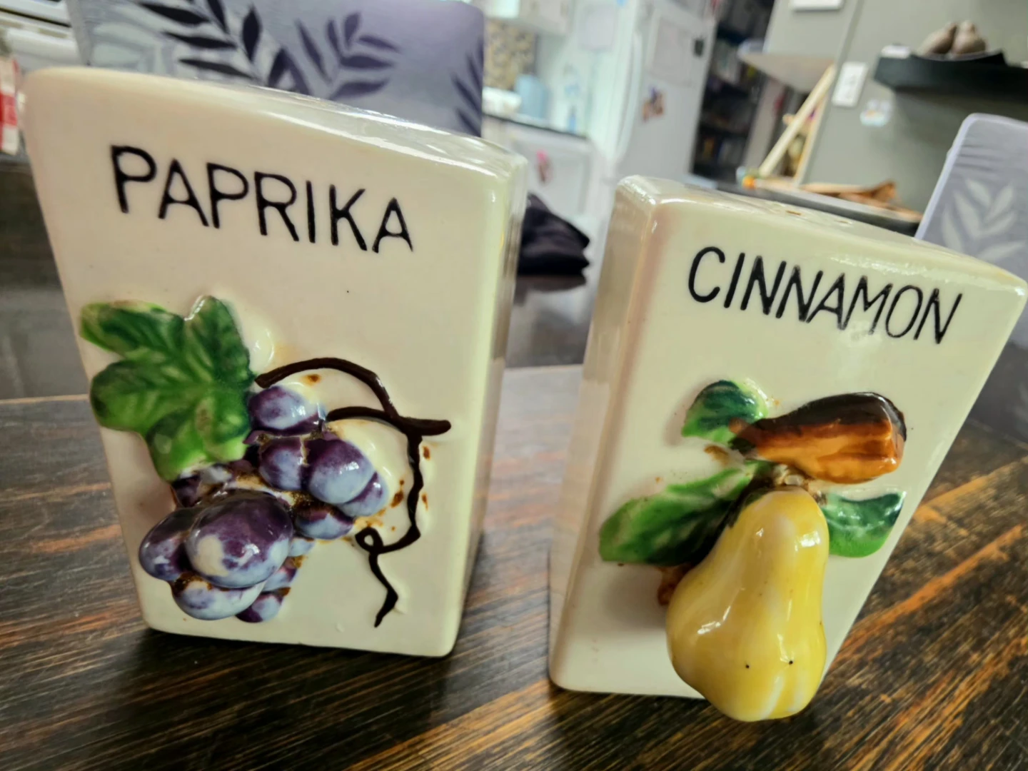 Vintage Ceramic Paprika and Cinnamon Shaker Set