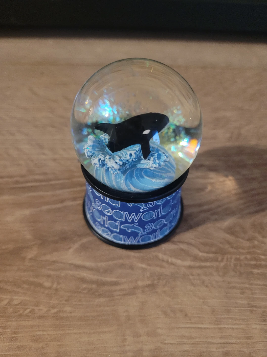 SeaWorld Orca Snow Globe - photo 4