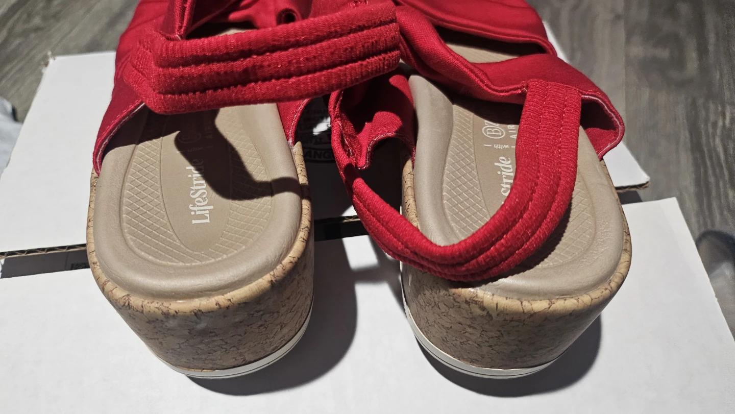 Bzees for LifeStride Red Sandals Size 9.5 M - photo 3