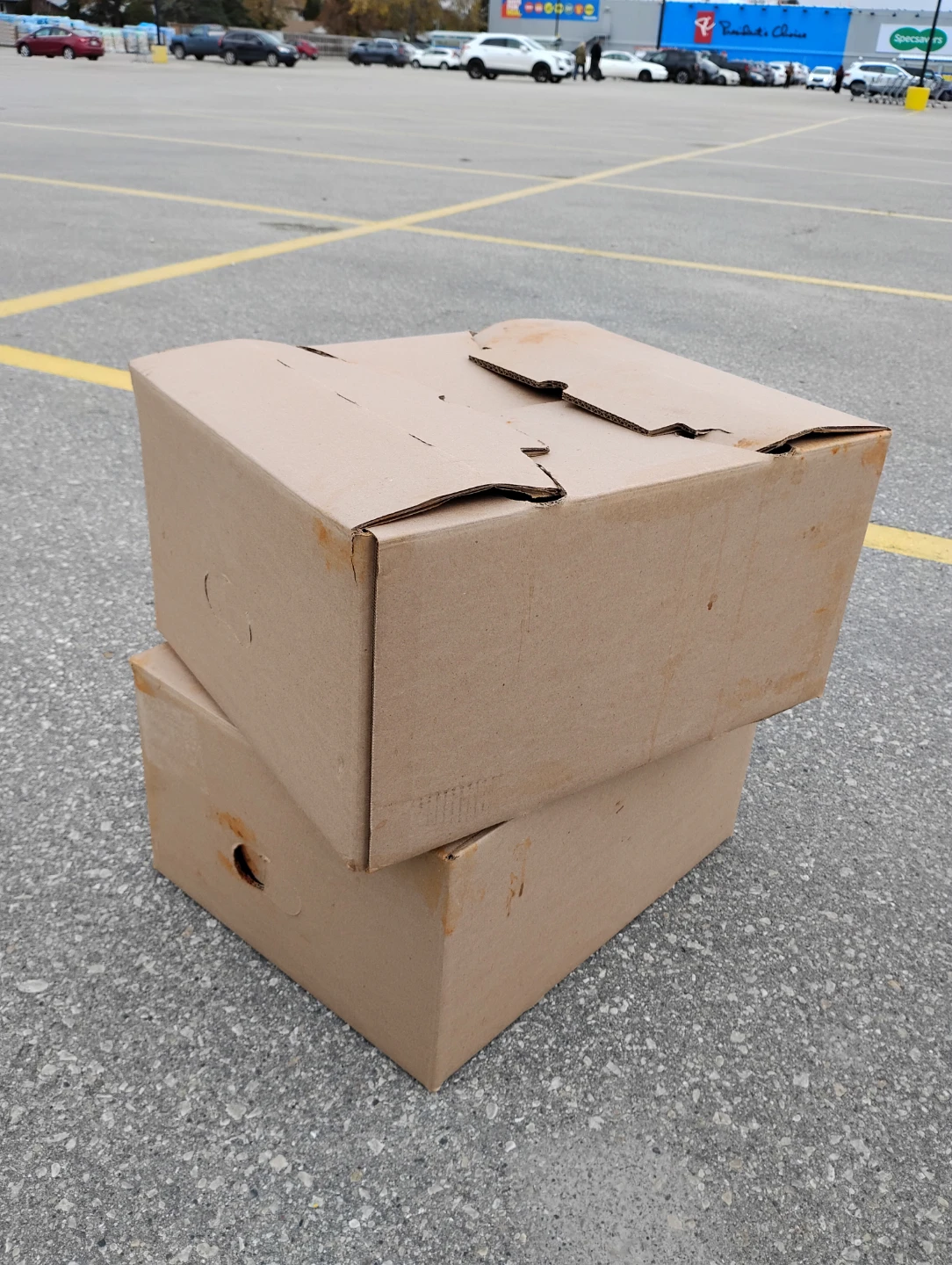 Sturdy cardboard moving boxes - photo 2