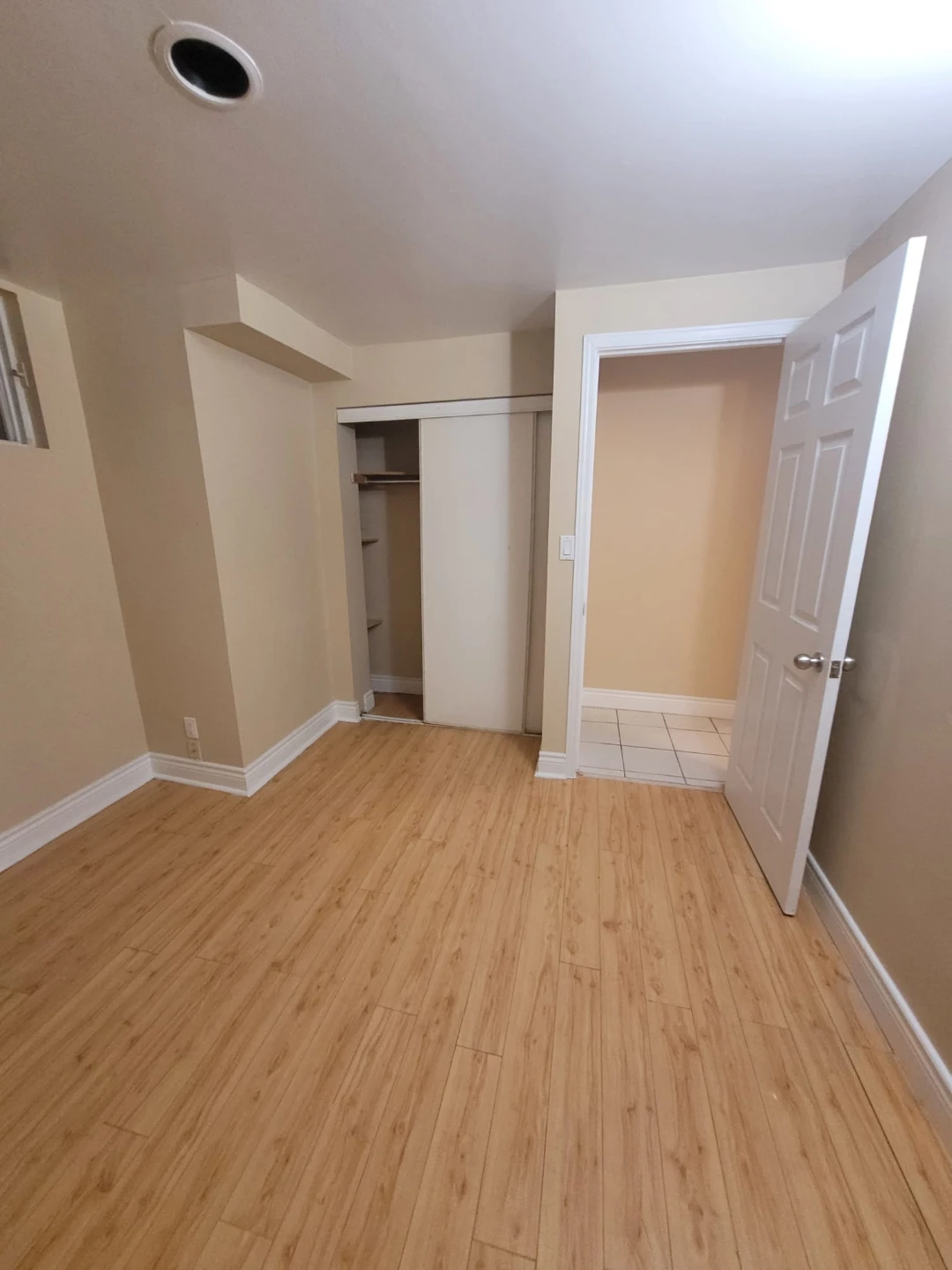 2BHK Basement with 2 Parking for Rent