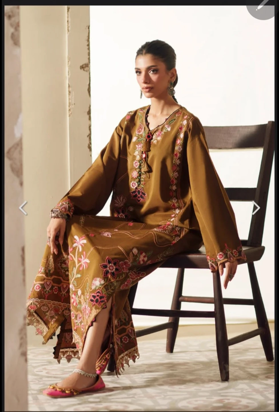 Embroidered Brown Kurta Tunic - photo 3