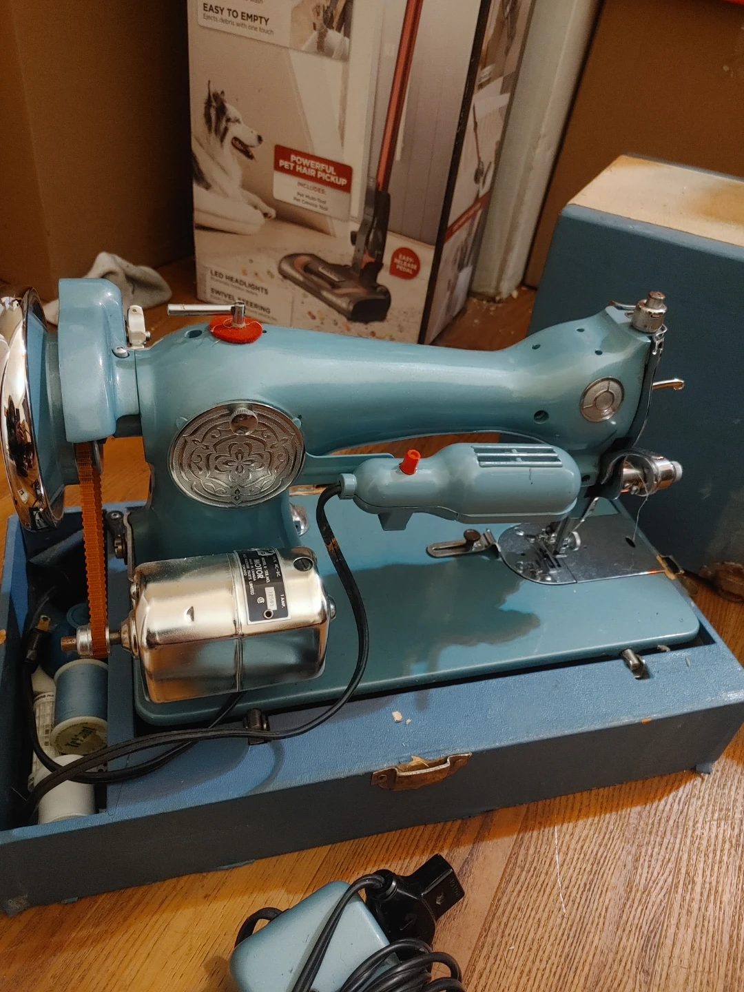 Kenmore antique sewing machine - photo 5