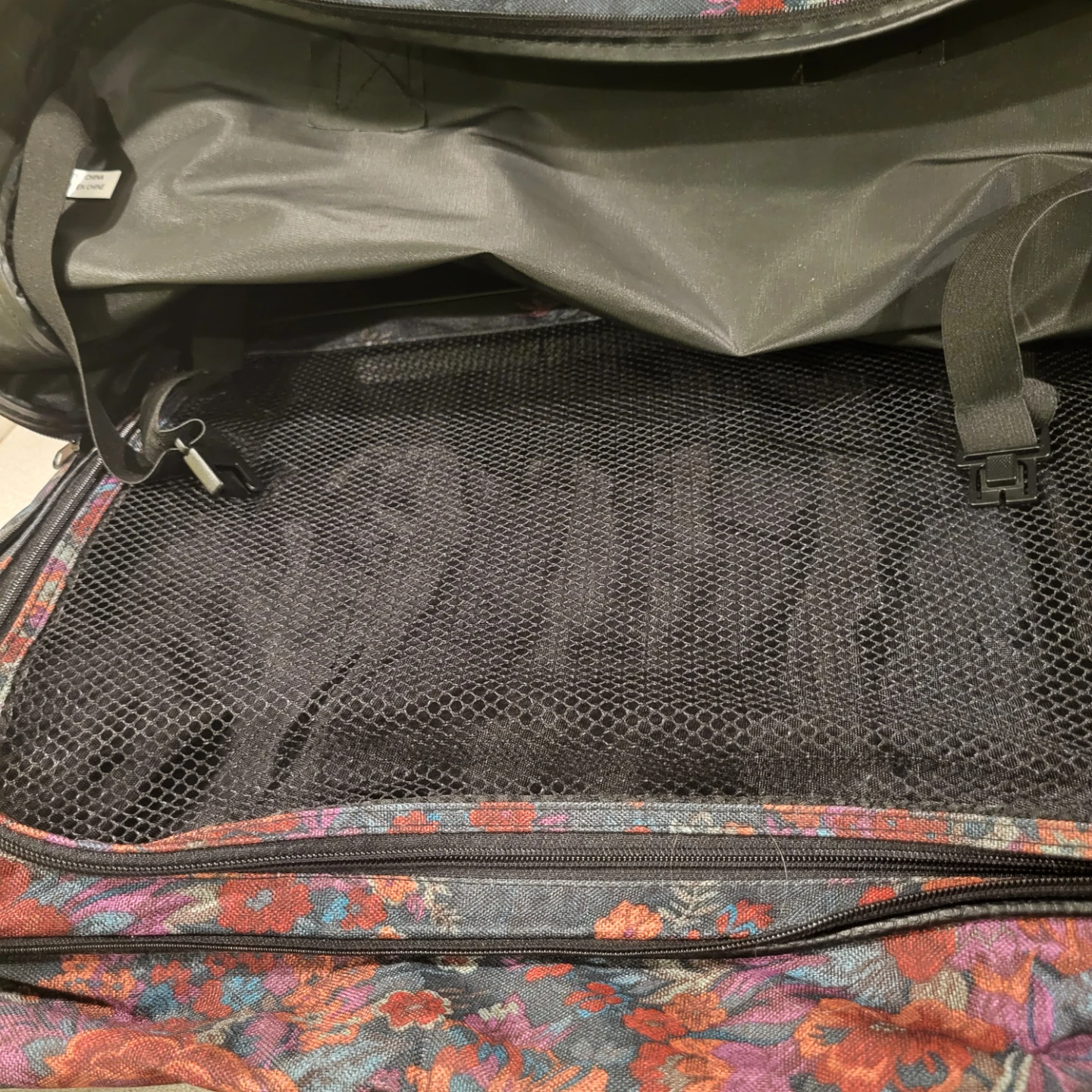 Floral pattern travel duffel bag - photo 5