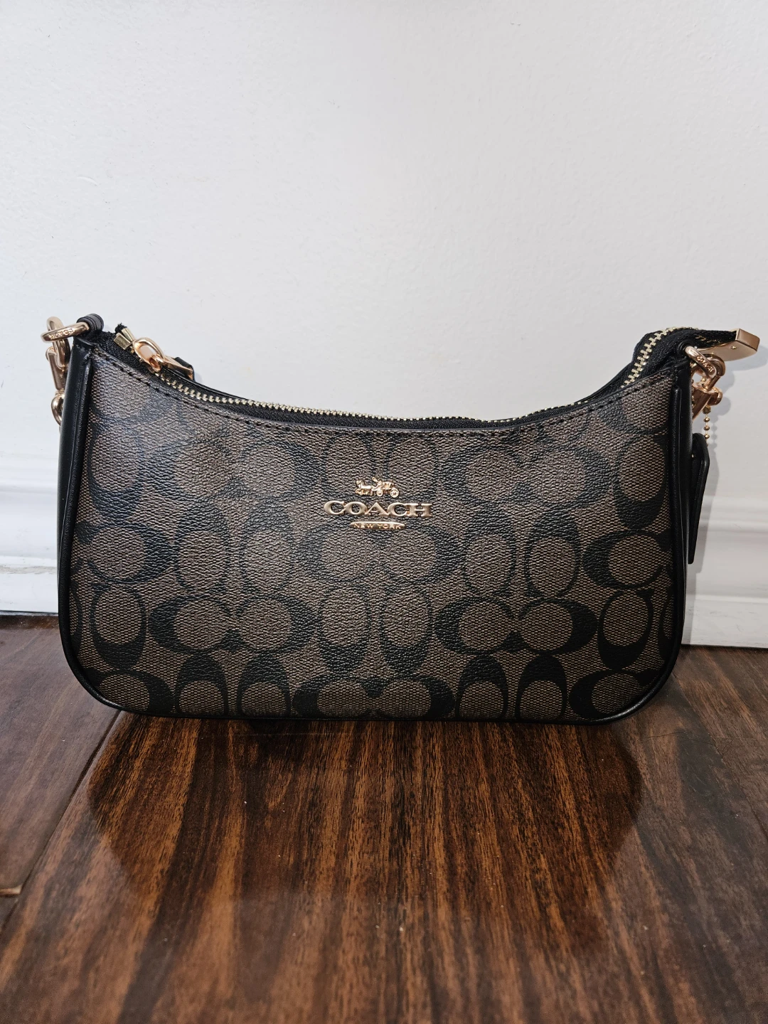 Coach Teri Shoulder Bag Brown