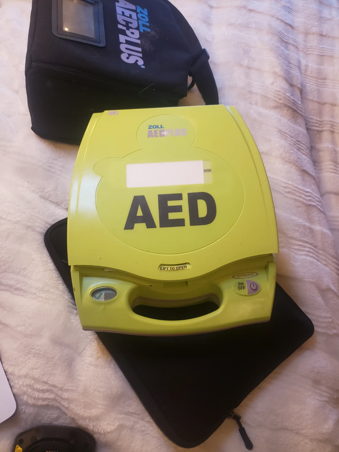 Zoll AED Plus Automated External Defibrillator