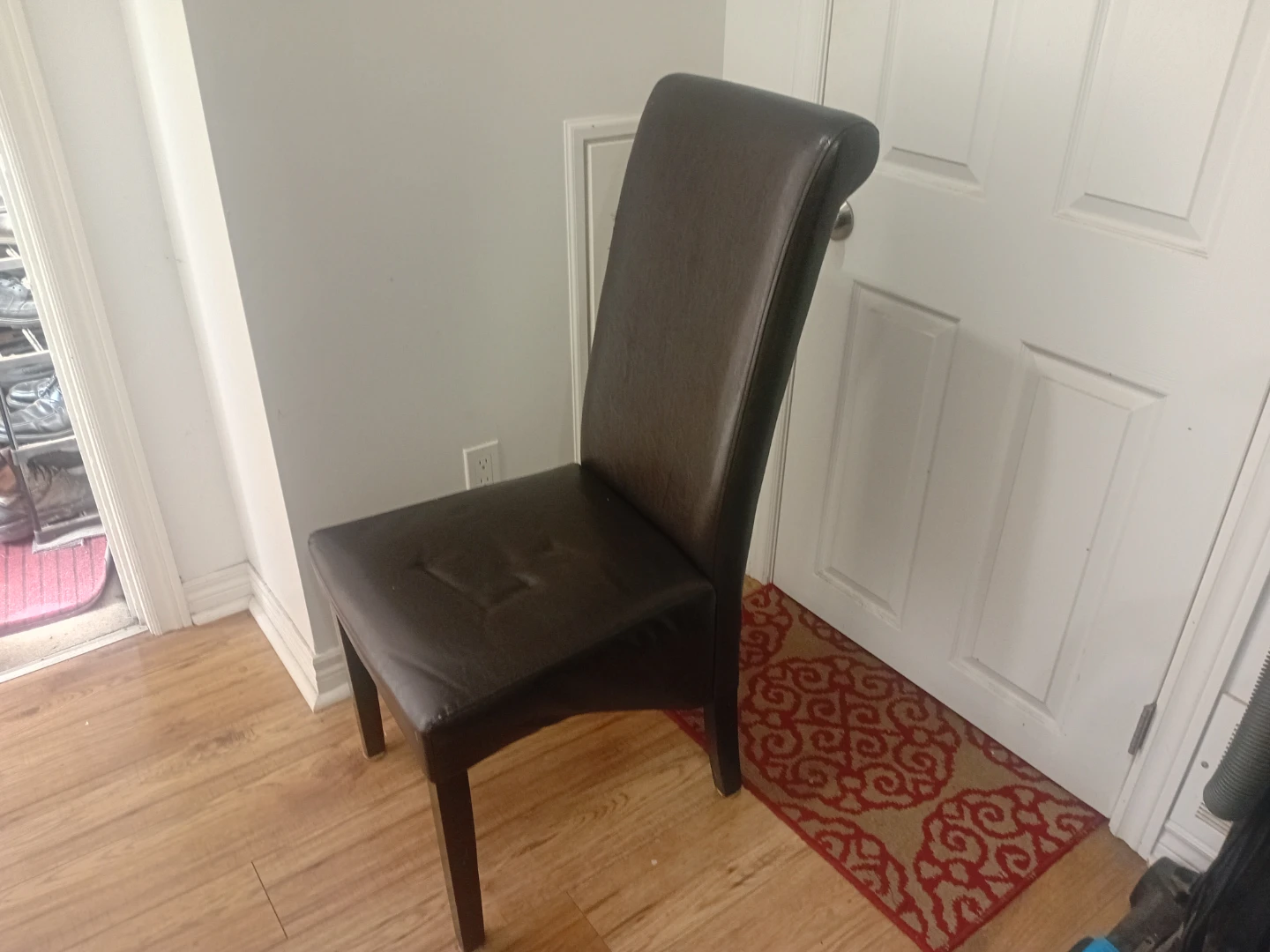 IKEA LEATHER SEAT. - photo 3