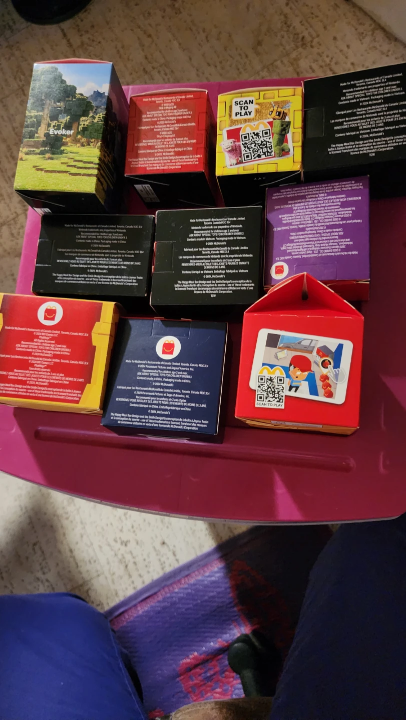 Collection of 9 McDonald's Happy Meal Toys - photo 2