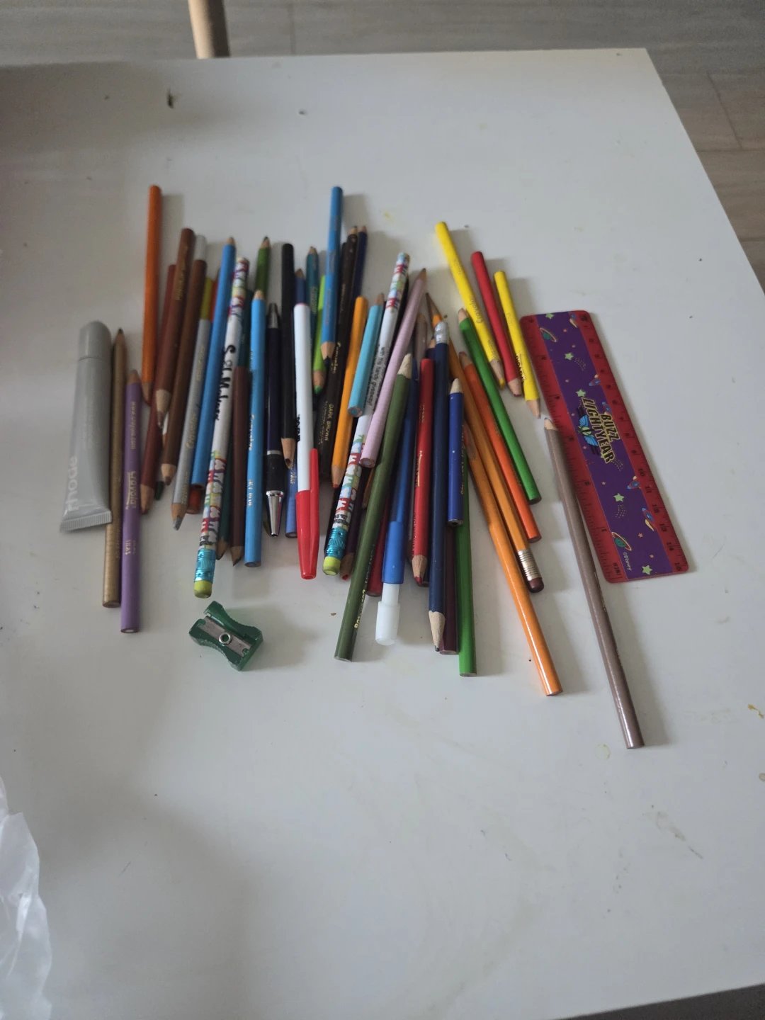 Assorted Colouring Pencils and Stationery Lot - photo 5